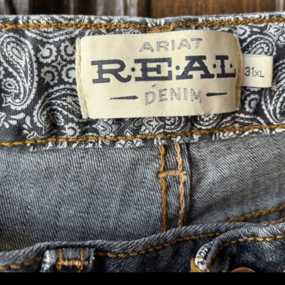 Ariat REAL jeans new size 31x36